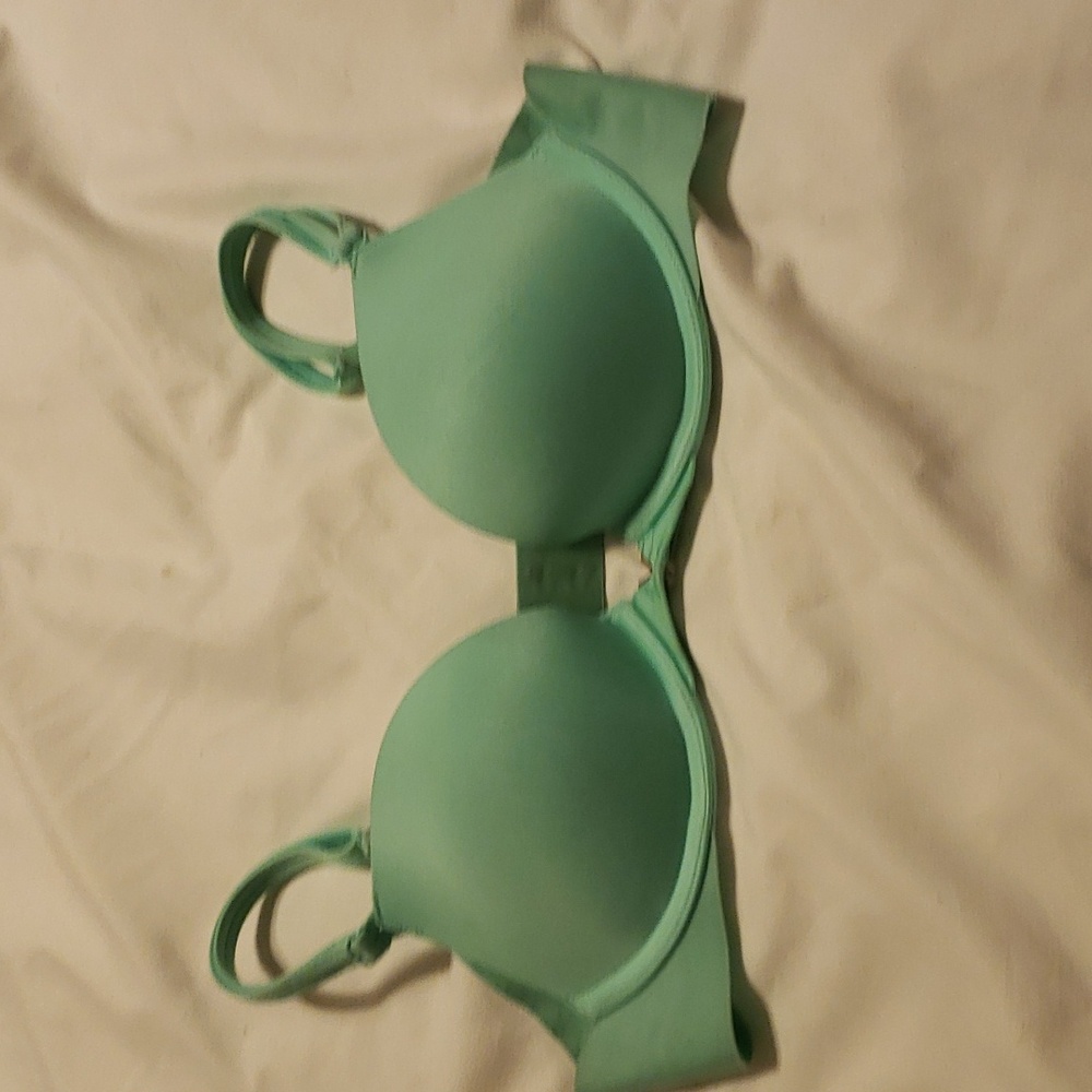 Victoria secret 32 A bra